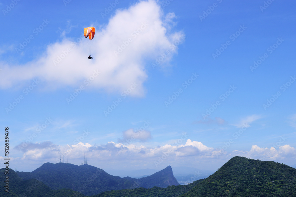 Rio de Janeiro panorama with paraglider (parapente) Rio de Janeiro panorama with paraglider (parapente)