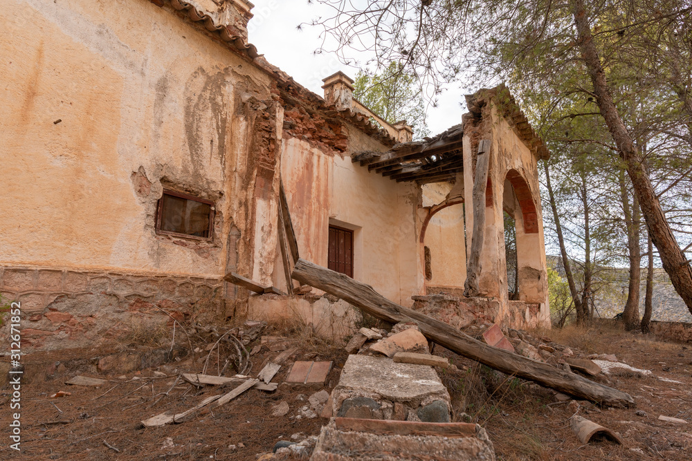 ruins of the new farmhouse in Escariantes (Spain)