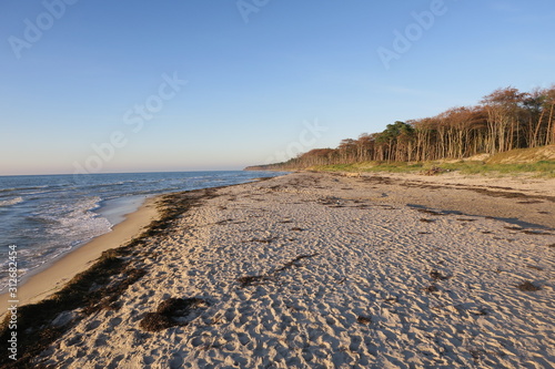 Fu  abdr  cke am Strand vom Dar  