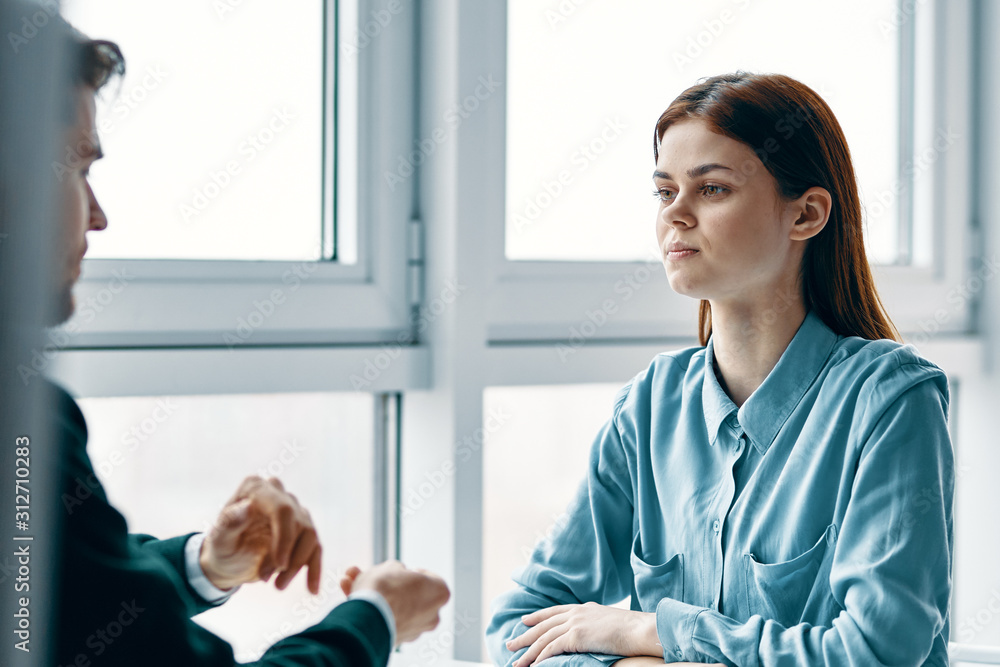 Fototapeta premium doctor talking to his patient in hospital