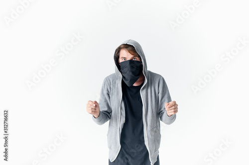 man in gas mask © SHOTPRIME STUDIO
