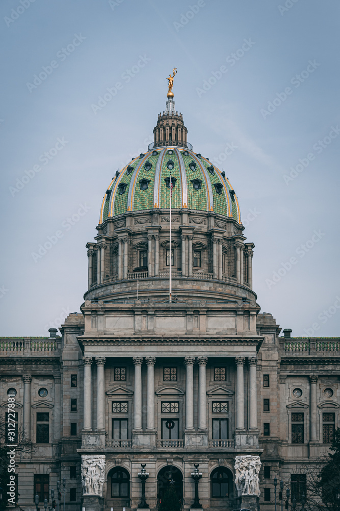 Obraz premium The Pennsylvania State Capitol in Harrisburg, Pennsylvania