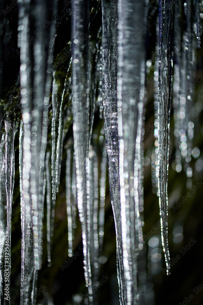 Obraz premium Icicles from a frozen waterfall