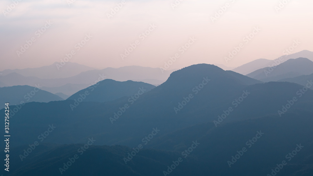 mountain mountain