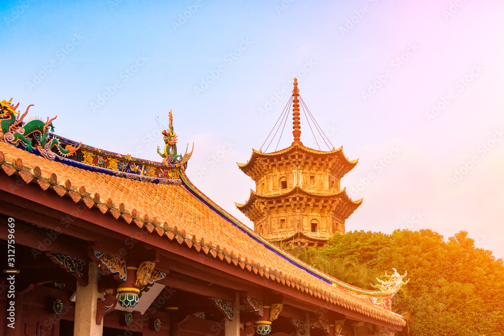 Naklejka premium Quanzhou, China has a 1000 year old temple.