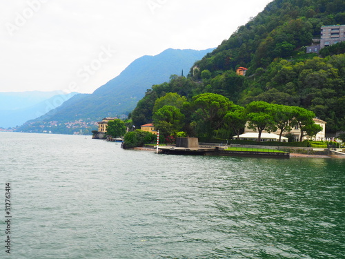 Beautiful landscapes whilst cruise to the Lake Como