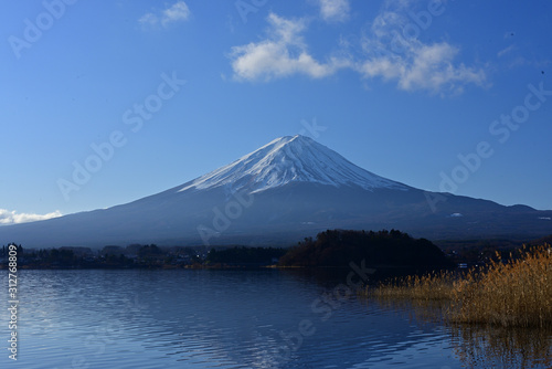 There are lots of sightseeing spots around Mt. Fuji.