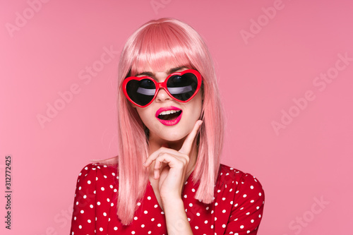 woman with sunglasses © SHOTPRIME STUDIO