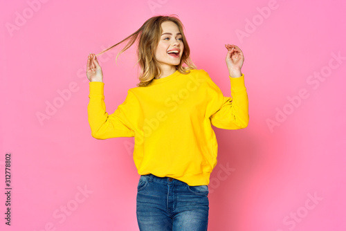 young woman with ok sign © SHOTPRIME STUDIO