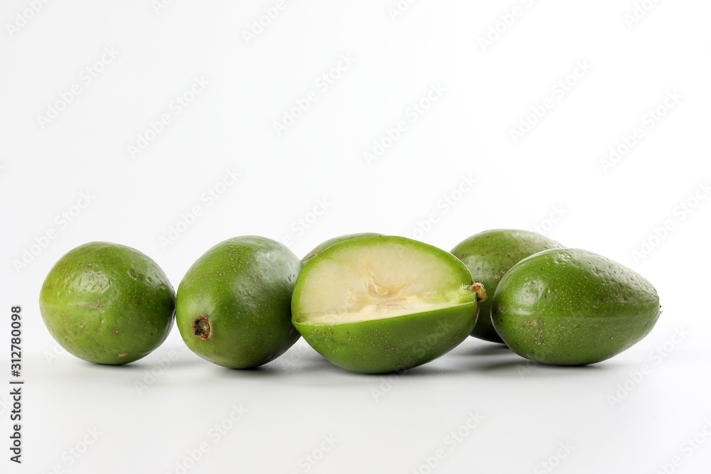Obraz premium Spondias mombin yellow mombin hog plum fruit