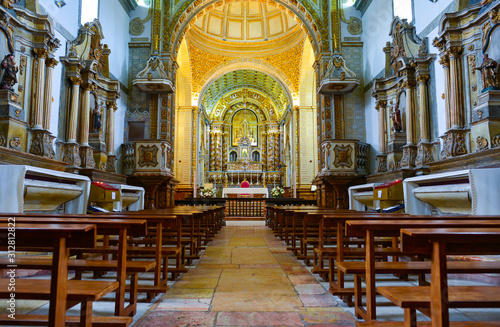 Innenansicht der Kirche Nossa Senhora da Nazaré (Portugal)