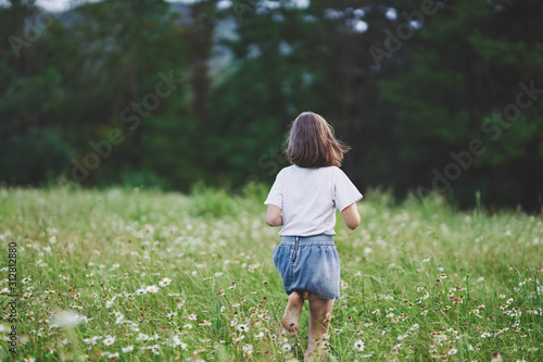 little girl in the park © SHOTPRIME STUDIO