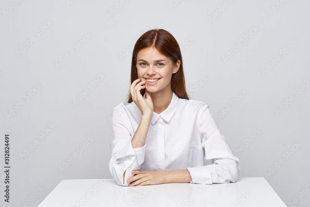 business woman talking on the phone business woman talking on the phone