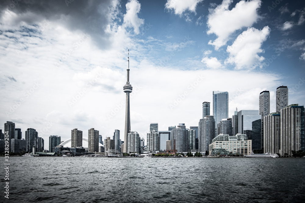 Fototapeta premium Toronto skyline with a beautiful blue sky, Toronto, Ontario, Canada