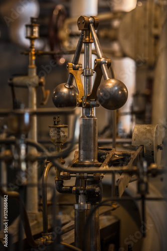 Valves and Pipes