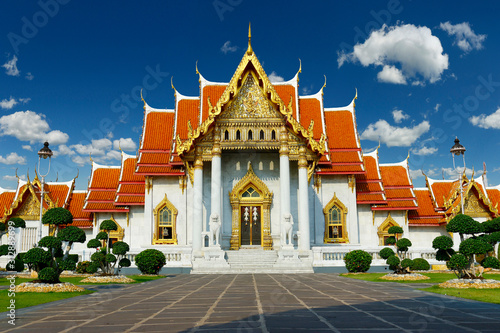  buddhist marble temple Wat Benchama Bophit in Bangkok -Thailand © MICHEL