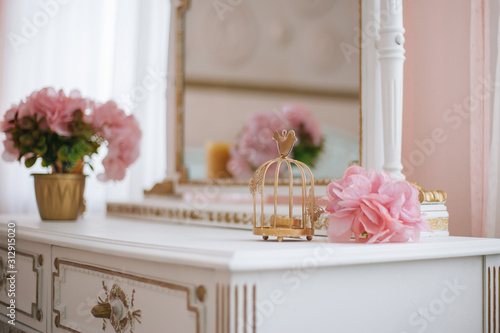 Photo boudoir table for girls