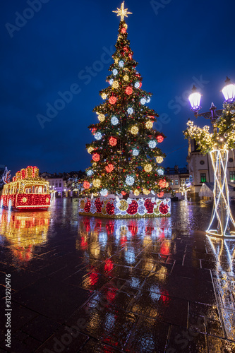 Rainy Christmas in Rzeszow © Henryk Sadura