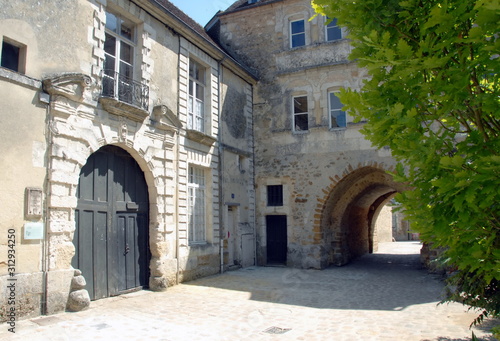 Ville de Mortagne-au-Perche, Maison des Comtes du Perche et la Porte Saint-Denis, département de l'Orne, France