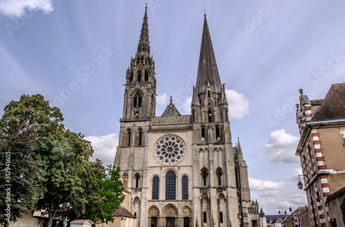 catedral de chartres en francia monumental contenido editorial