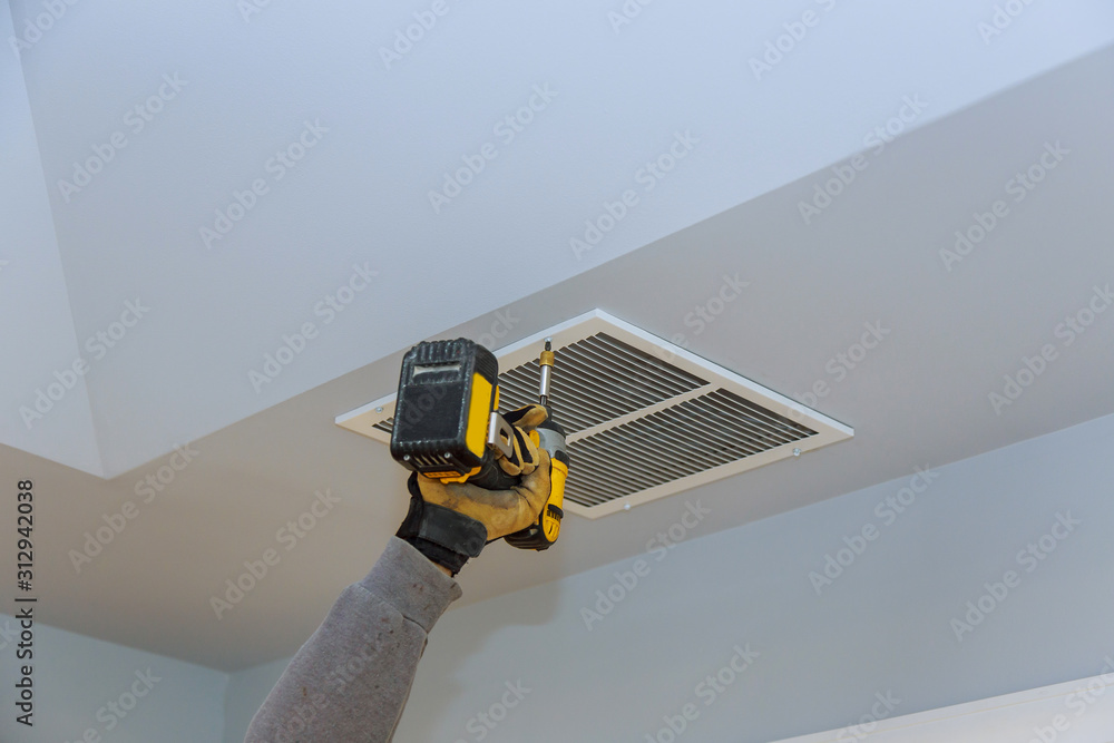 Installation of ceiling HVAC ventilation hole from ventilation cover Installation of ceiling HVAC ventilation hole from ventilation cover