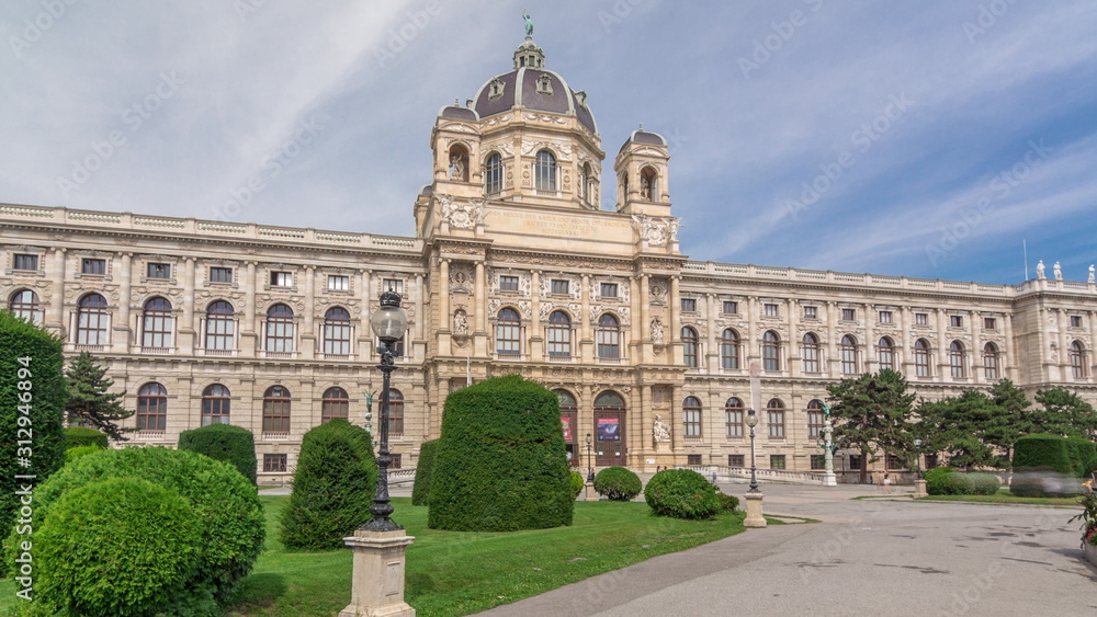 Beautiful view of famous Naturhistorisches Museum timelapse hyperlapse with park and sculpture in Vienna, Austria