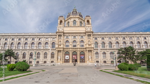 Beautiful view of famous Naturhistorisches Museum timelapse hyperlapse with park and sculpture in Vienna, Austria