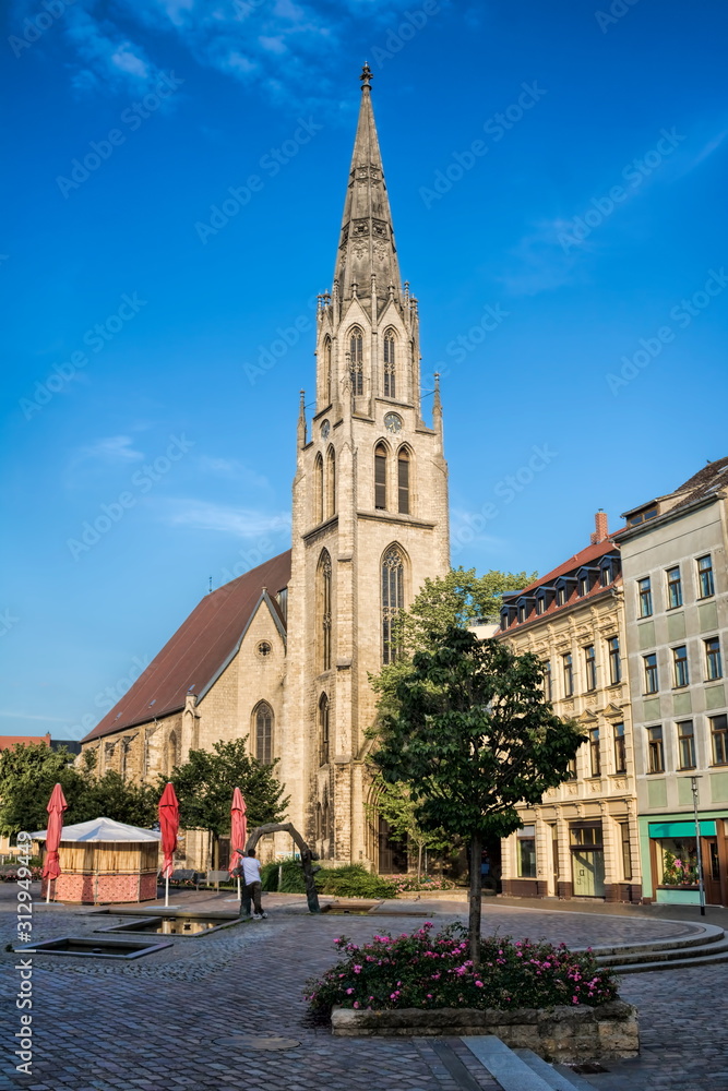 merseburg, deutschland - altstadt mit stadtkirche st. maximi