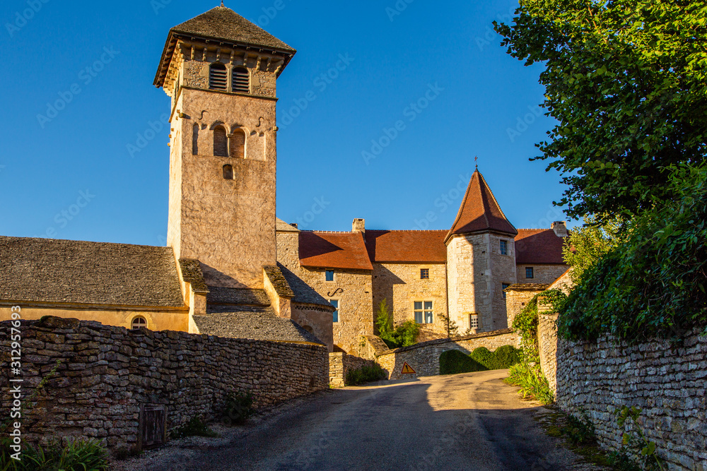 Blanot im Burgund in Frankreich