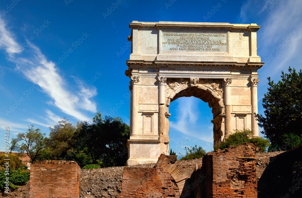 Titusbogen in Rom, Italien