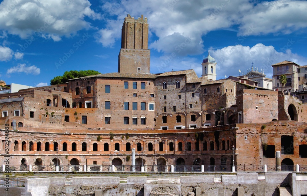 Trajansmärkte mit Festungsturm Torre delle Milizie, Rom, Latium, Italien, Europa