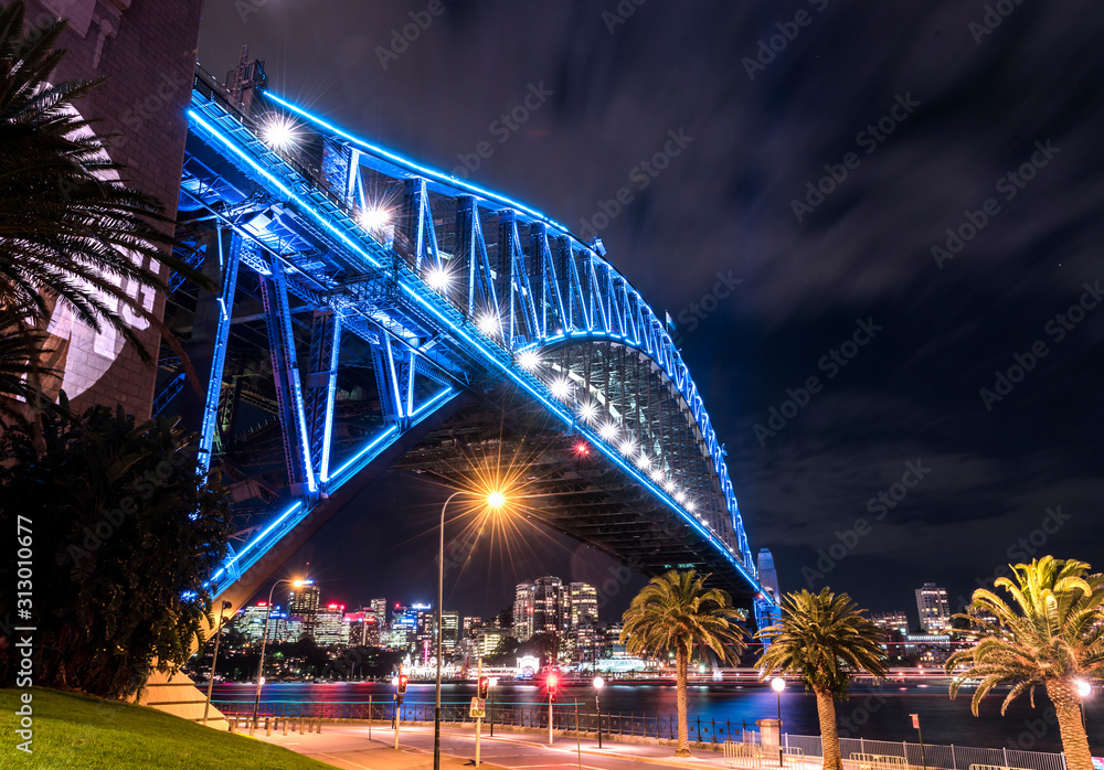 Obraz premium Sydney Harbour Bridge at night