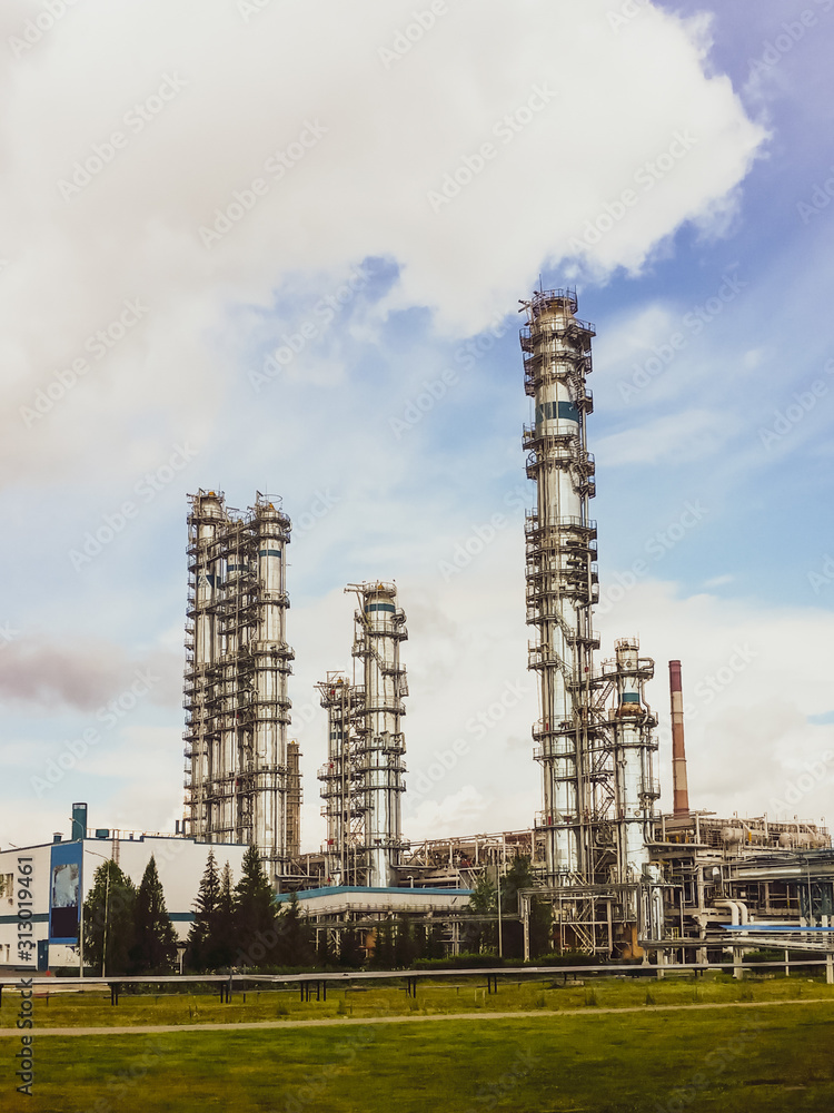 Distillation columns at a petrochemical plant Distillation columns at a petrochemical plant