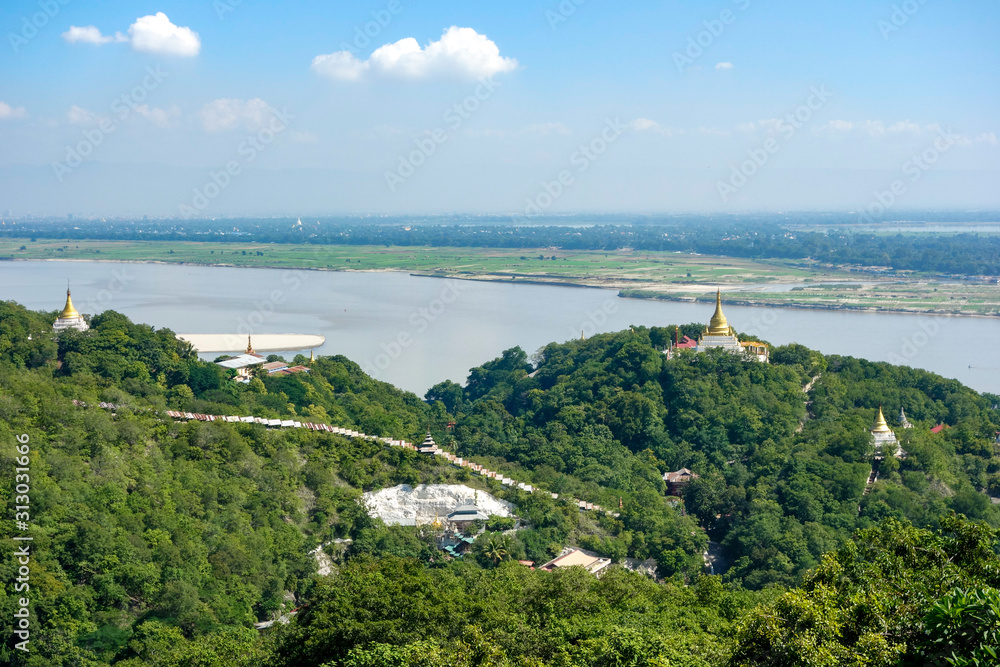 Fotografie Sagaing Hill Pagoda