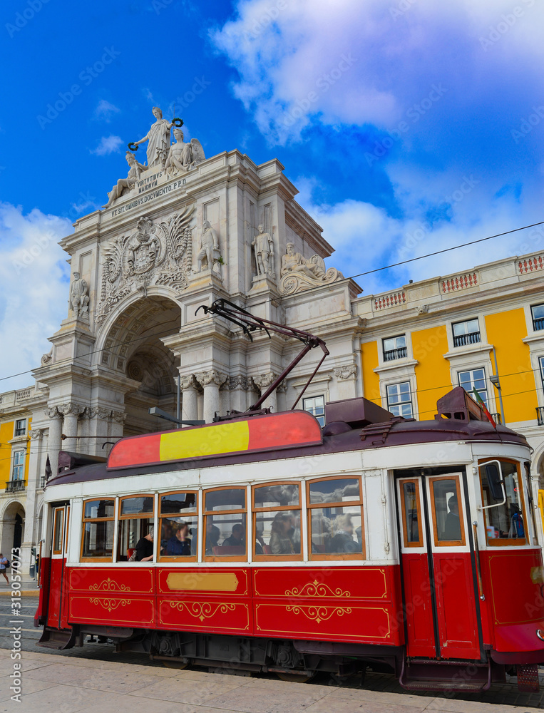 Fototapeta premium Praça do Comércio Lissabon