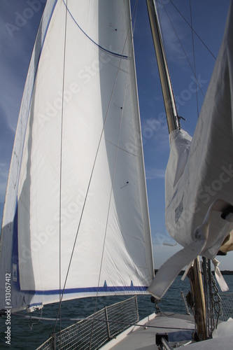 Yacht sailboat freedom navigation holidays