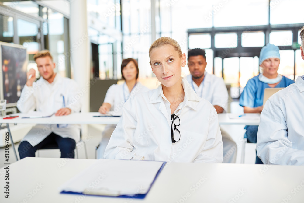 Doctors in a seminar for further education Doctors in a seminar for further education