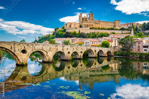 Принти на полотні Old Bridge And Cathedral In Beziers, France