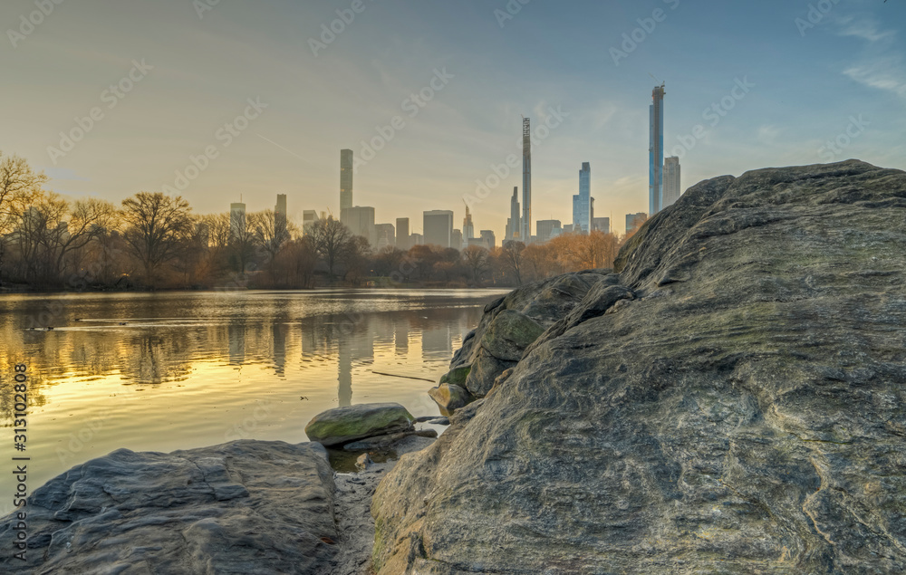 Obraz premium Central Park, New York City at the lake