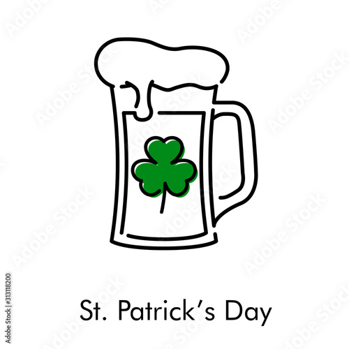 Día de San Patricio. Icono plano lineal jarra de cerveza de cristal con espuma con trébol con color verde