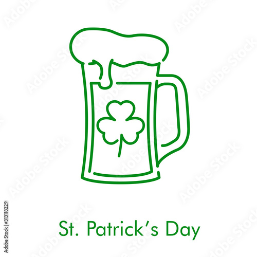 Día de San Patricio. Icono plano lineal jarra de cerveza de cristal con espuma con trébol en color verde