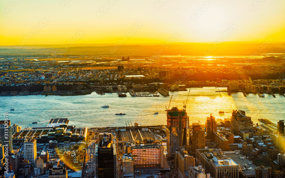 Foto De Aerial Panoramic View To Downtown Manhattan And Lower Manhattan foto-de-aerial-panoramic-view-to-downtown-manhattan-and-lower-manhattan