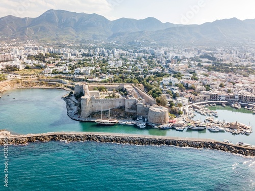 Quadro su tela Aerial view of antic Othello Castle in Famagusta, Northern Cyprus