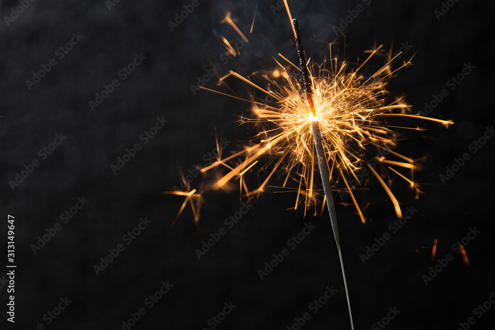 nice burning sparkler with some light effects