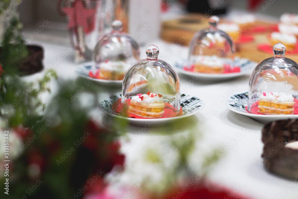 POSTRE PARA SAN VALENTIN EN UN FRASCO DE CRISTIAL PARA EVENTOS SOCIALES POSTRE PARA SAN VALENTIN EN UN FRASCO DE CRISTIAL PARA EVENTOS SOCIALES