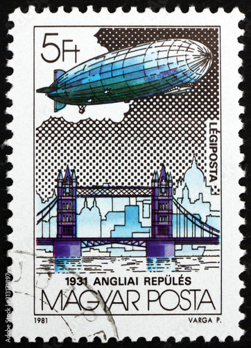 Postage stamp Hungary 1981 Graf Zeppelin over Tower Bridge, Engl