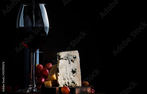 Canvas Print Port wine and blue cheese, still life in rustic style, vintage wooden table back