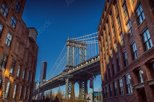 New York City Manhattan Bridge © BlueSky Photo Design