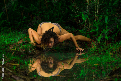 Принти на полотні Female jungle woman in rainforest