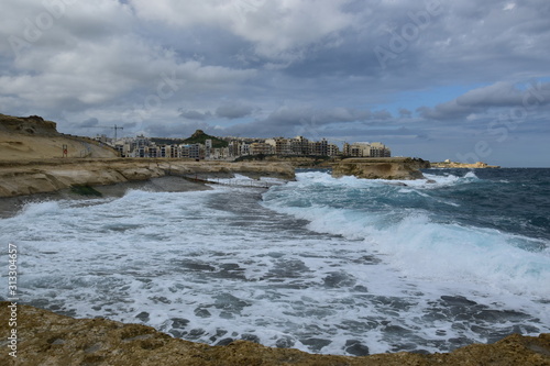 Jedna z pięknych zatok wyspy Gozo photo